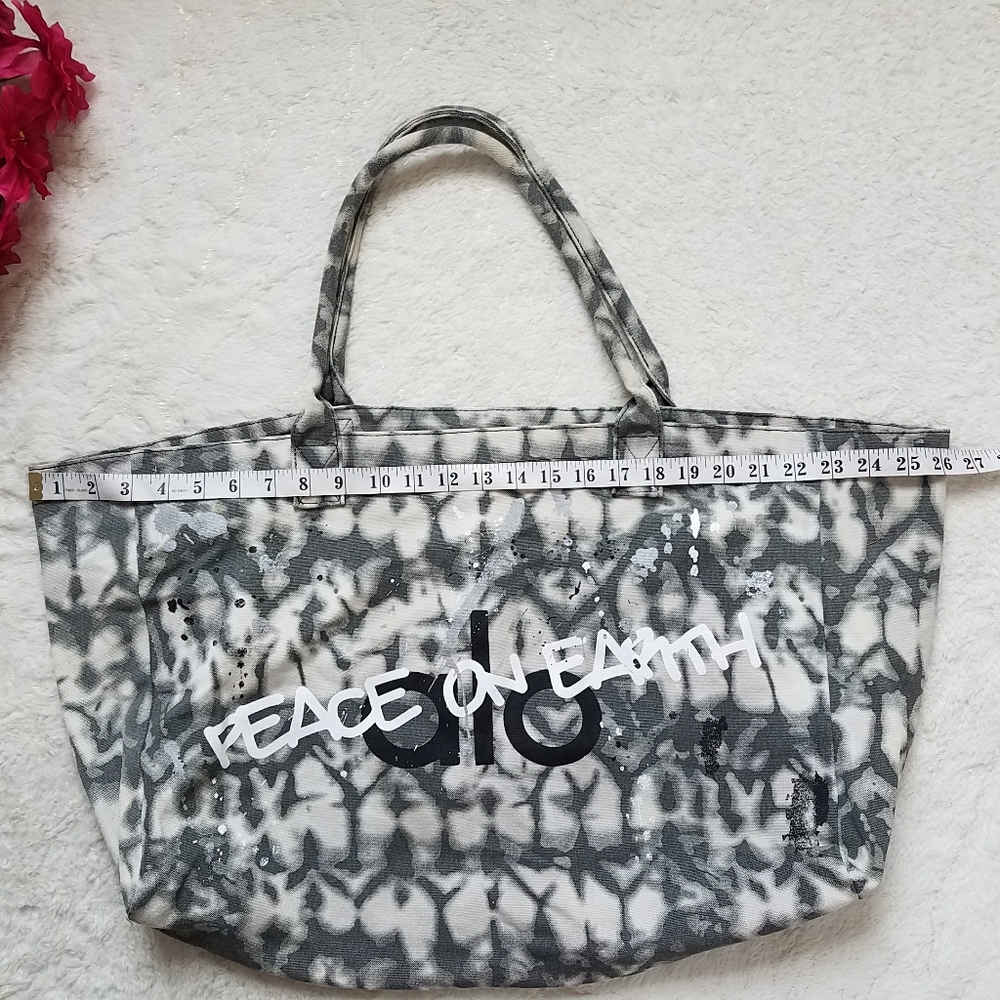 ALO YOGA Large Tote Bag - Picture 5 of 10